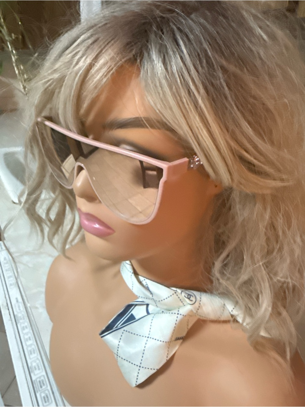 Kurt Geiger Women's Sunglasses with Mirrored Lens